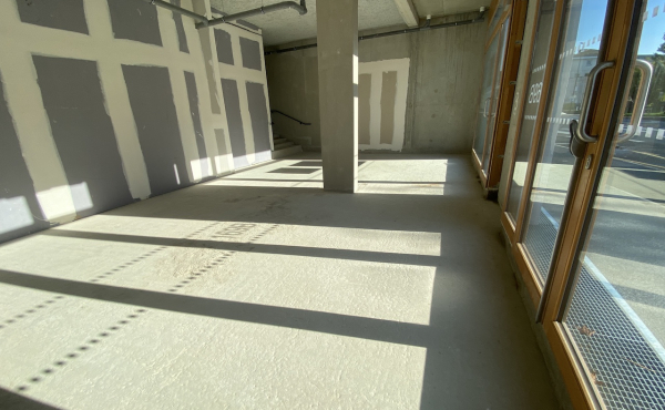 Nantes Est - À louer local commercial neuf 67 m2 