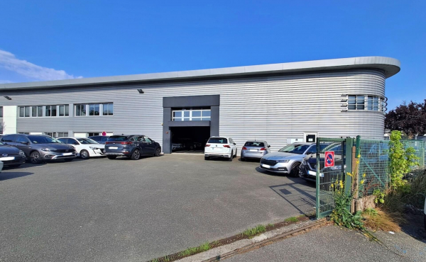 Bouguenais - À louer espace bureaux 959 m2 