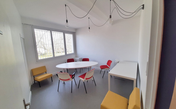Nantes - À louer bureau 14 m2