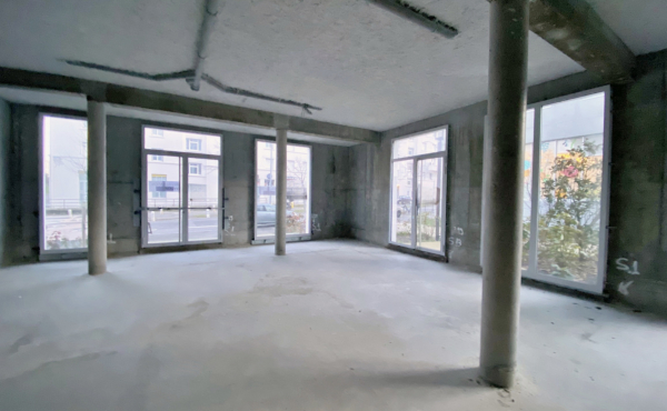 Ile de Nantes CHU - À louer local commercial 116 m2 