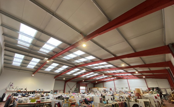 Châteaubriant - À louer local commercial 709 m2 