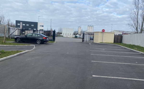Nantes La Jonelière - Local d'activité 366 m2 à louer