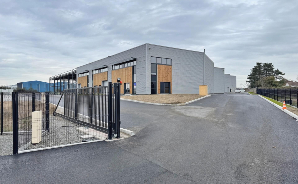 Basse Goulaine - À louer local activité 336,20 m2 