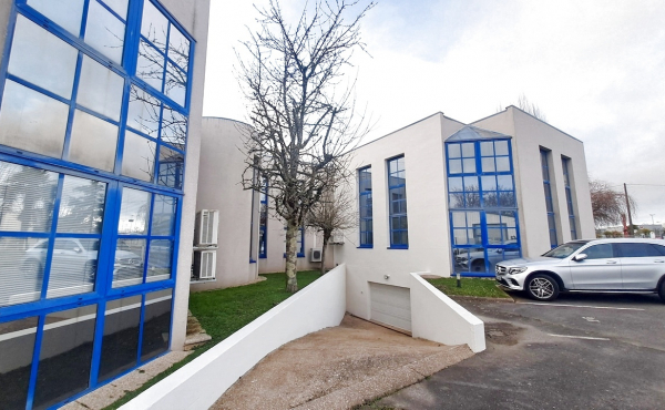 Sautron - À louer plateau de bureaux 120 m2 