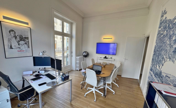 Nantes place Royale - Bureau  90 m2 à louer