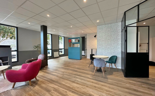 Saint Julien de Concelles - A louer local commercial 128 m2 