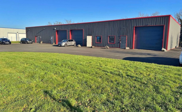 La Chevrolière - Local à louer de 150 m2 