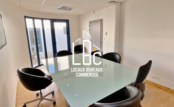 Givrand - À louer ensemble de bureaux 130 m²