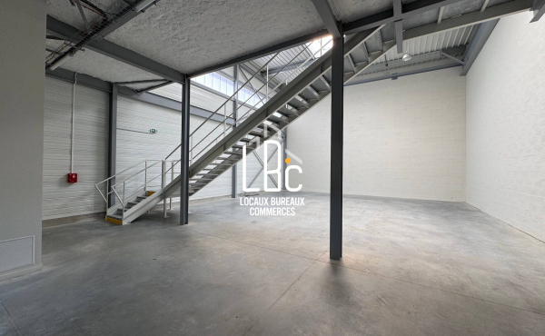 NANTES METROPOLE - À louer local activité 257 m²