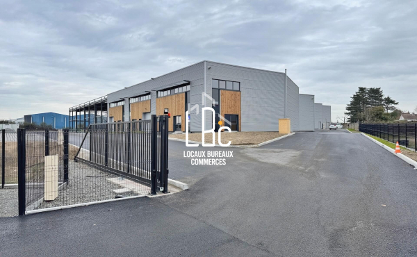 Basse Goulaine - À louer local activité 336,20 m²
