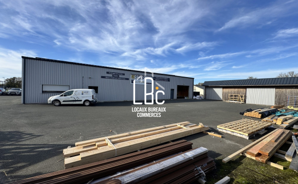 Les Touches - À louer local d'activité 472 m²