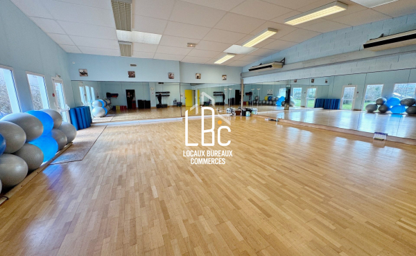 Saint Hilaire de Chaléons - À vendre 575 m ²