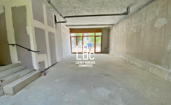Nantes Est - A vendre local commercial 79,90 m²