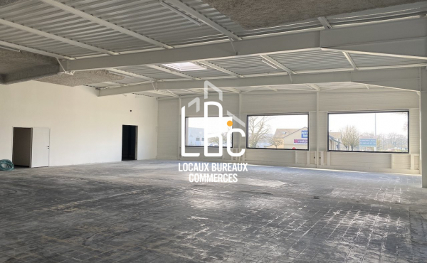 Châteaubriant - Local commercial 477 m² à louer