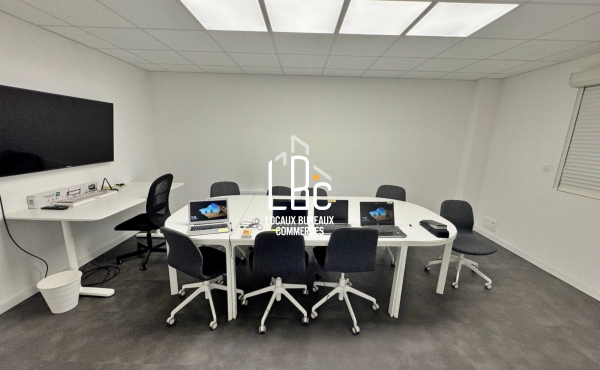 Ancenis - À louer 406 m² bureaux et entrepôt