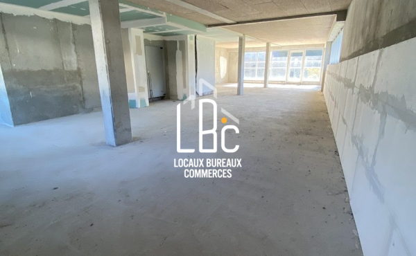 Nantes Ouest - À vendre local commercial 158,30 m²