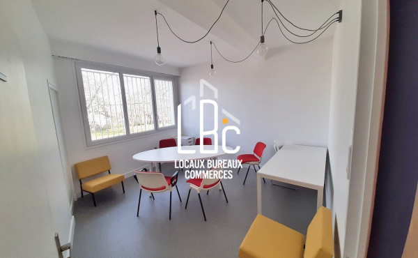 Nantes - À louer bureau 14 m²
