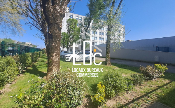 Nantes - À louer Bureaux 74 m²