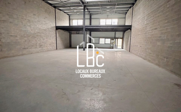 Vertou - Local d'activités 329 m² à louer