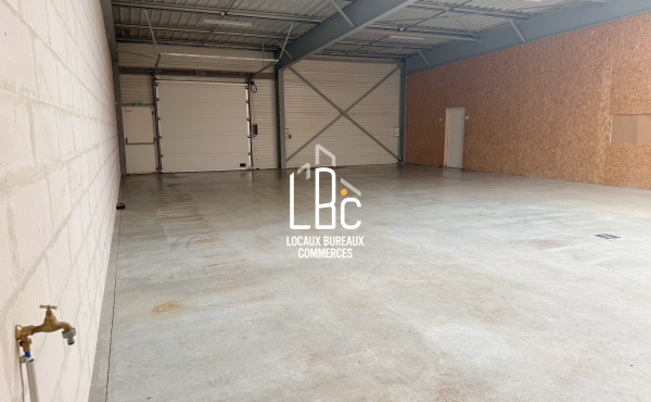 Ancenis - À louer 308 m² locaux mixtes ateliers et bureaux