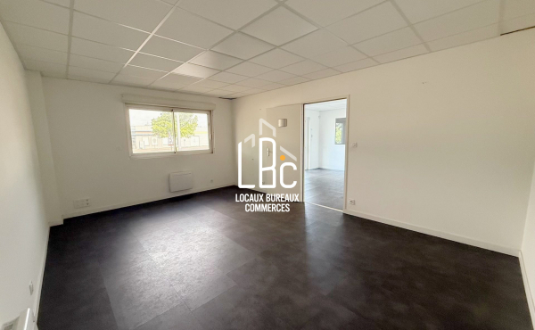 Ancenis - À louer 406 m² locaux mixtes ateliers et bureaux