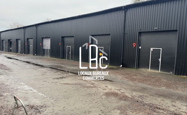 BATEAUX , VOITURES DE COLLECTIONS , CAMPING CAR