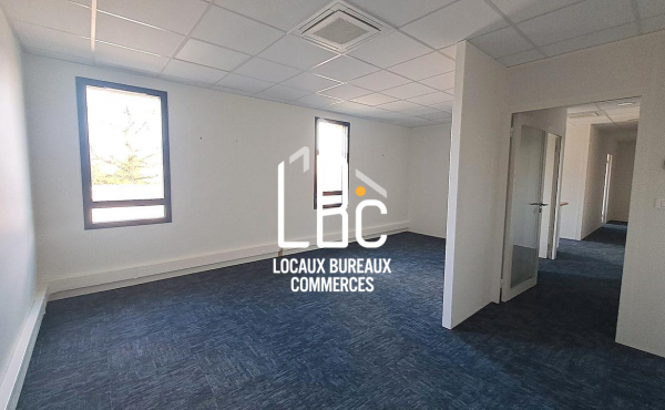 Rezé- Bureau 69 m2