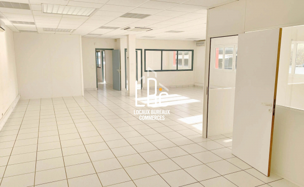 Bouguenais - Plateau de bureaux 200 m² à louer