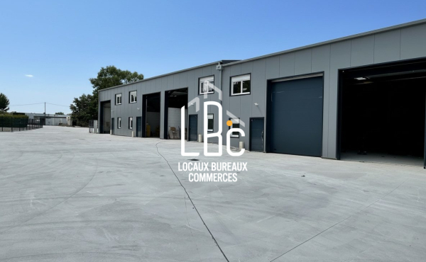 Thouaré sur Loire - À louer local activité neuf 176 m² au so