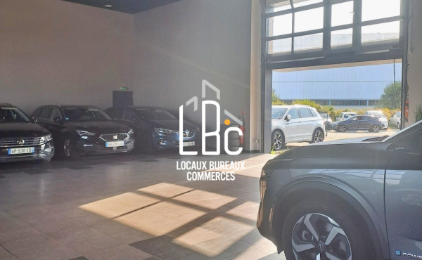 Bouguenais - Local activité mixte 959 m² à louer